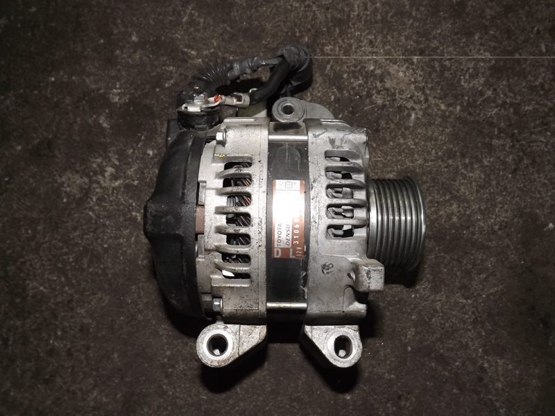 Vand Alternator Toyota Auris 06 Decembrie 2012