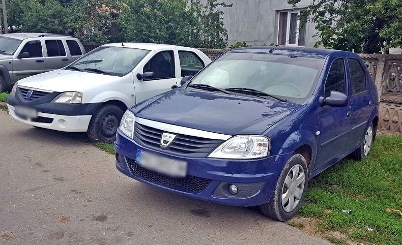 Dezmembrez Dacia Logan - Poza 1