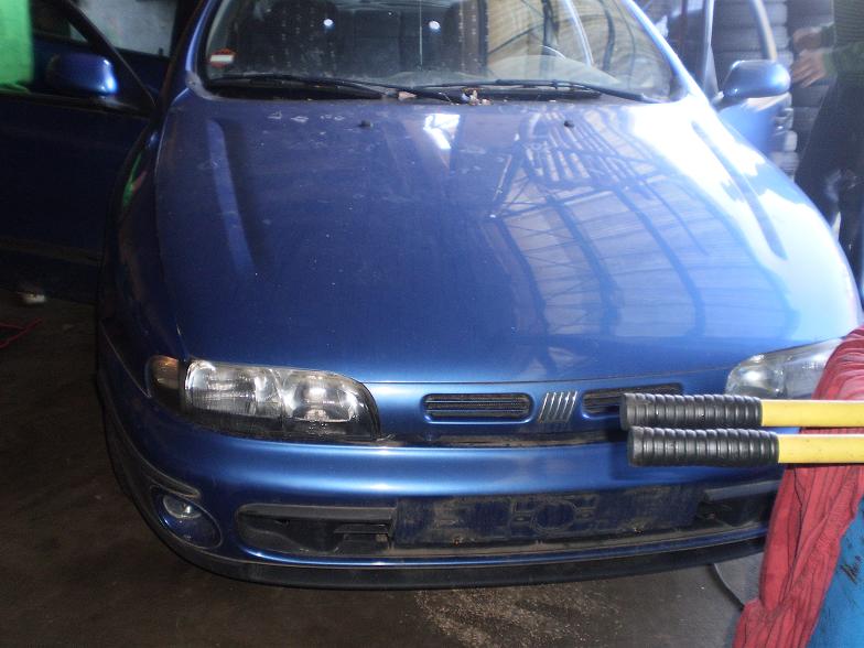 Dezmembrez Fiat Bravo 2001 Benzina Berlina 18 Noiembrie