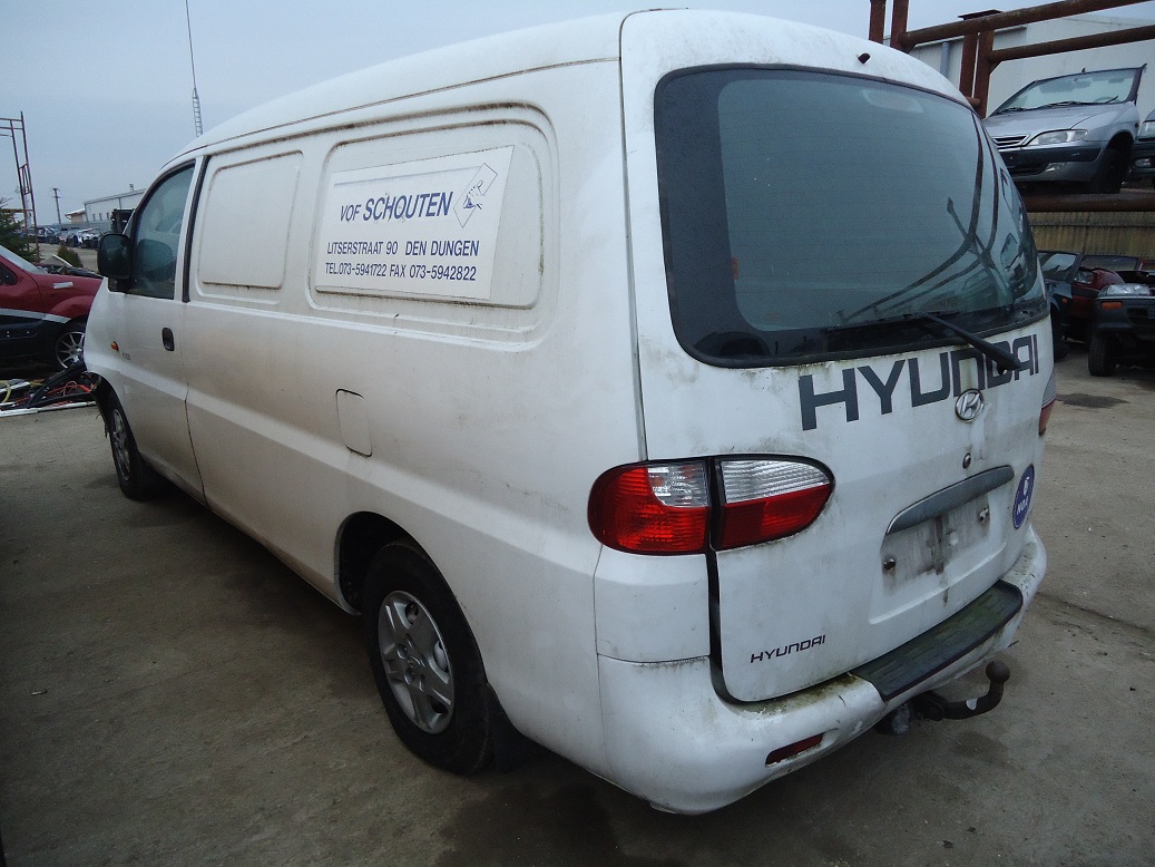 Dezmembrez Hyundai H1 2001 Diesel VAN 15 Noiembrie 2011