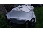 Dezmembrez Mercedes E200