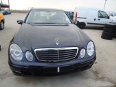 Dezmembrez Mercedes E220