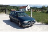 Dezmembrez Opel Astra-F