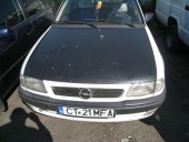 Dezmembrez Opel Astra-F