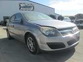 Dezmembrez Opel Astra-H