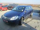 Dezmembrez Opel Astra-H