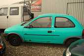 Dezmembrez Opel Corsa-B