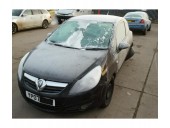 Dezmembrez Opel Corsa-D