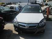 Dezmembrez Opel Signum