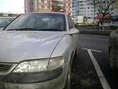 Dezmembrez Opel Vectra-B