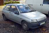 Dezmembrez Renault Clio-I