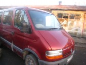 Dezmembrez Renault Master