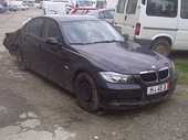 Vand BMW 318 avariat