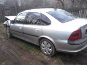 Vand Opel Vectra-B avariat