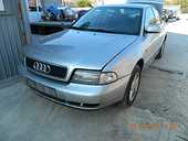 Dezmembrez Audi A4 1995 Benzina Hatchback - 23 Octombrie 2012