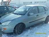 Dezmembrez Ford Focus 2000 Benzina Berlina - 30 Noiembrie 2011