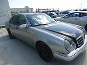 Dezmembrez Mercedes E200 2002 Diesel Berlina - 30 Octombrie 2011