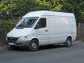 Dezmembrez Mercedes Sprinter 2001 Diesel Monovolum - 14 Octombrie 2012