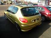 Dezmembrez Peugeot 206 2006 Benzina Berlina - 11 Februarie 2012