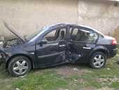 Dezmembrez Renault Clio-I 2004 Benzina Berlina - 30 Ianuarie 2013