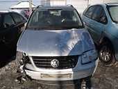 Dezmembrez Volkswagen Touran 2004 Diesel SUV - 14 Decembrie 2012