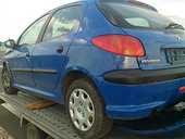 Dezmembrez Peugeot 206 2004 Diesel Hatchback - 12 August 2013