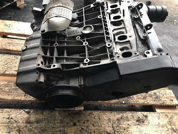 MOTOR COMPLET Volkswagen Golf-IV benzina 2000 - Poza 3