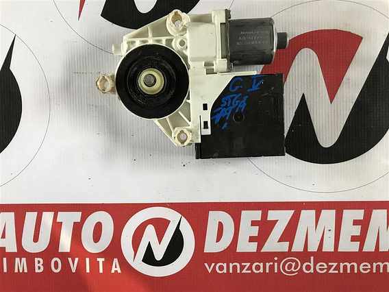 MOTORAS MACARA DREAPTA FATA Volkswagen Golf-V diesel 2005 - Poza 1