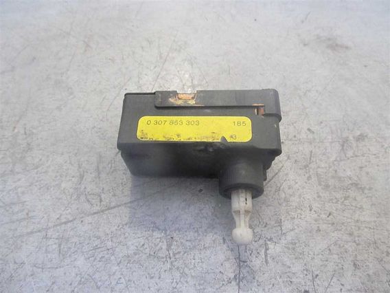 MOTOR REGLARE FAR STANGA Volkswagen Golf-V diesel 2008 - Poza 1