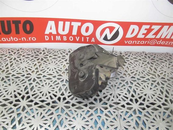 MECANISM INCHIDERE USA CULISANTA Volkswagen Caddy diesel 2006 - Poza 1