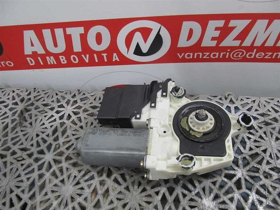 MOTORAS MACARA STANGA SPATE Volkswagen Bora diesel 2001 - Poza 1