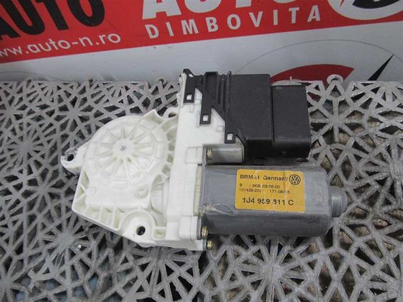 MOTORAS MACARA STANGA SPATE Volkswagen Bora diesel 2001 - Poza 2