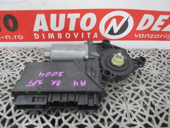 MOTORAS MACARA DREAPTA SPATE Audi A4 diesel 2003 - Poza 1