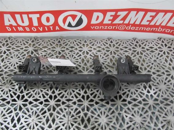 RAMPA INJECTIE Dacia Logan-I benzina 2007 - Poza 1