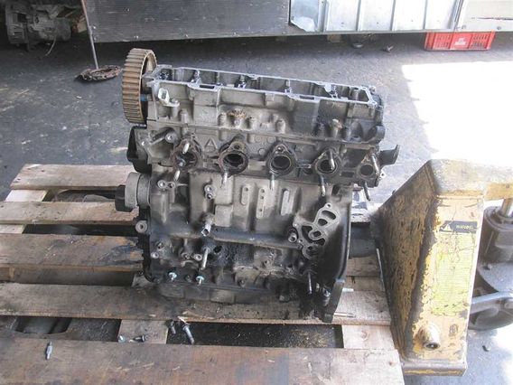 MOTOR COMPLET Peugeot 206 diesel 2005 - Poza 4