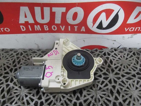 MOTORAS MACARA STANGA SPATE Audi Q5 diesel 2010 - Poza 1