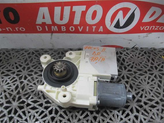 MOTORAS MACARA DREAPTA FATA Ford Focus II diesel 2008 - Poza 1