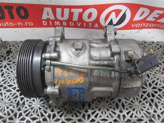 COMPRESOR AC Skoda Octavia diesel 2004 - Poza 1