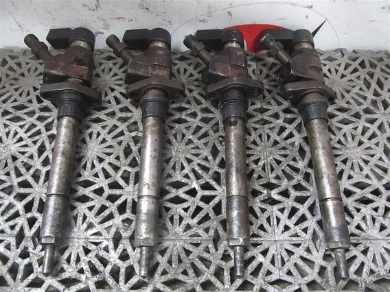 INJECTOR DIESEL Peugeot 307 diesel 2004 - Poza 1