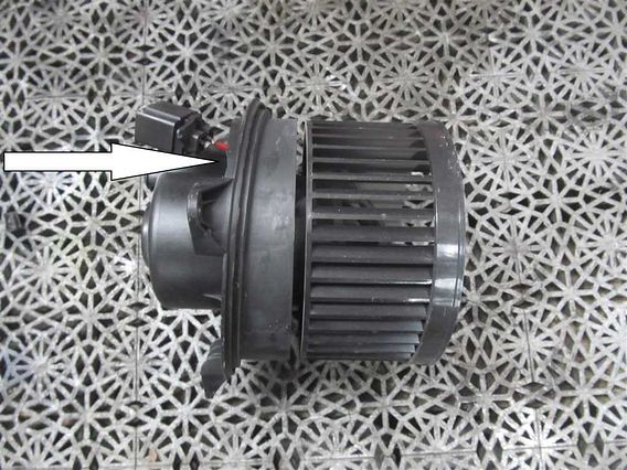 VENTILATOR AEROTERMA Ford Focus I benzina 2001 - Poza 2