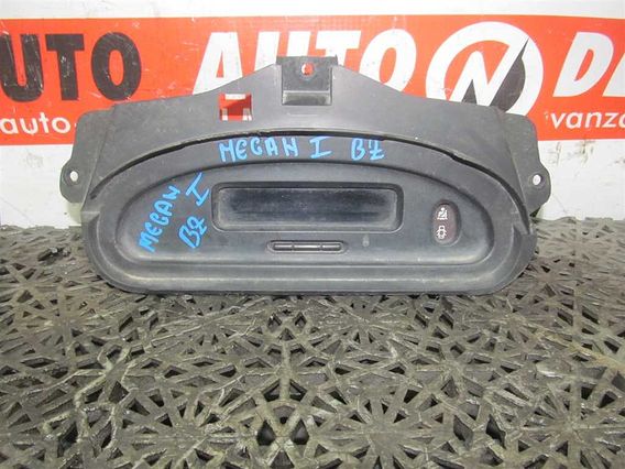 DISPLAY CENTRAL BORD Renault Megane benzina 1999 - Poza 1