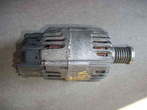 ALTERNATOR Opel Vivaro diesel 2004 - Poza 1