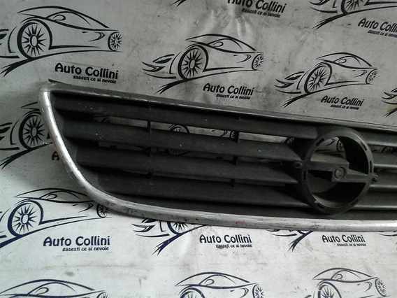 GRILA RADIATOR Opel Astra-G 2004 - Poza 3