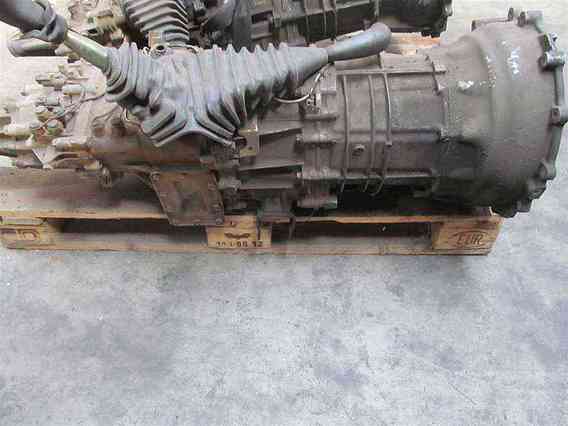 CUTIE VITEZA Mitsubishi Montero diesel 1997 - Poza 4