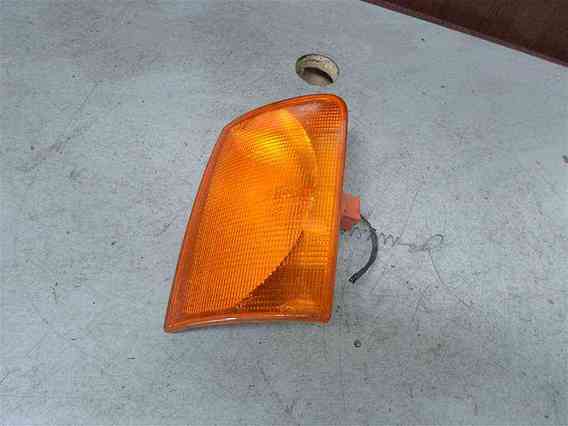 LAMPA SMNALIZARE STANGA Volkswagen LT 2004 - Poza 1