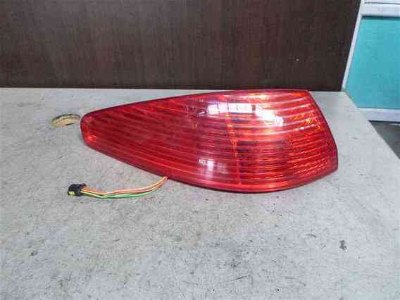 LAMPA STANGA SPATE Peugeot 607 2004 - Poza 1