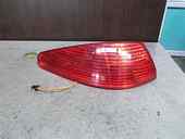 LAMPA STANGA SPATE Peugeot 607 2004