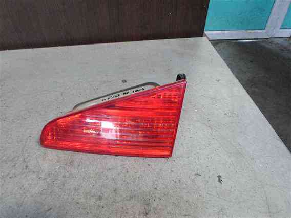 LAMPA CAPOTA-DREAPTA Peugeot 607 2004 - Poza 1