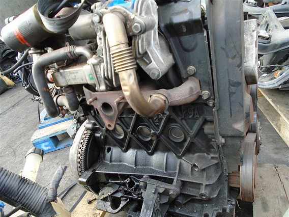 MOTOR CU ANEXE Renault Scenic diesel 2005 - Poza 1