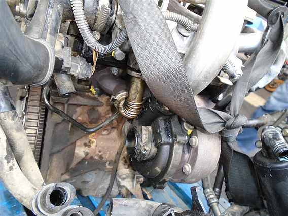 MOTOR CU ANEXE Renault Scenic diesel 2006 - Poza 2